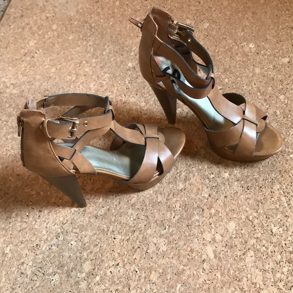 Sandal Tan Heels